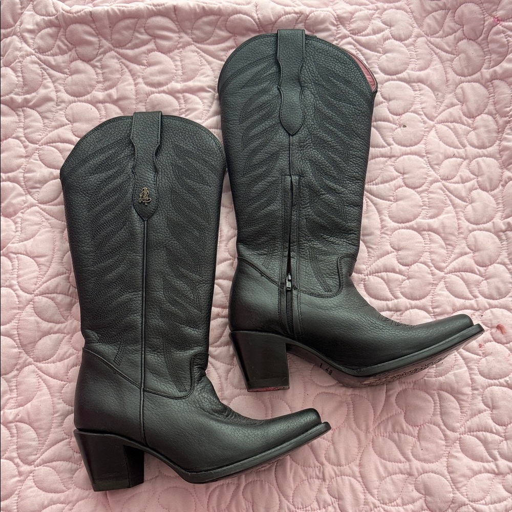 Elegant Black Leather Heeled Western Boots